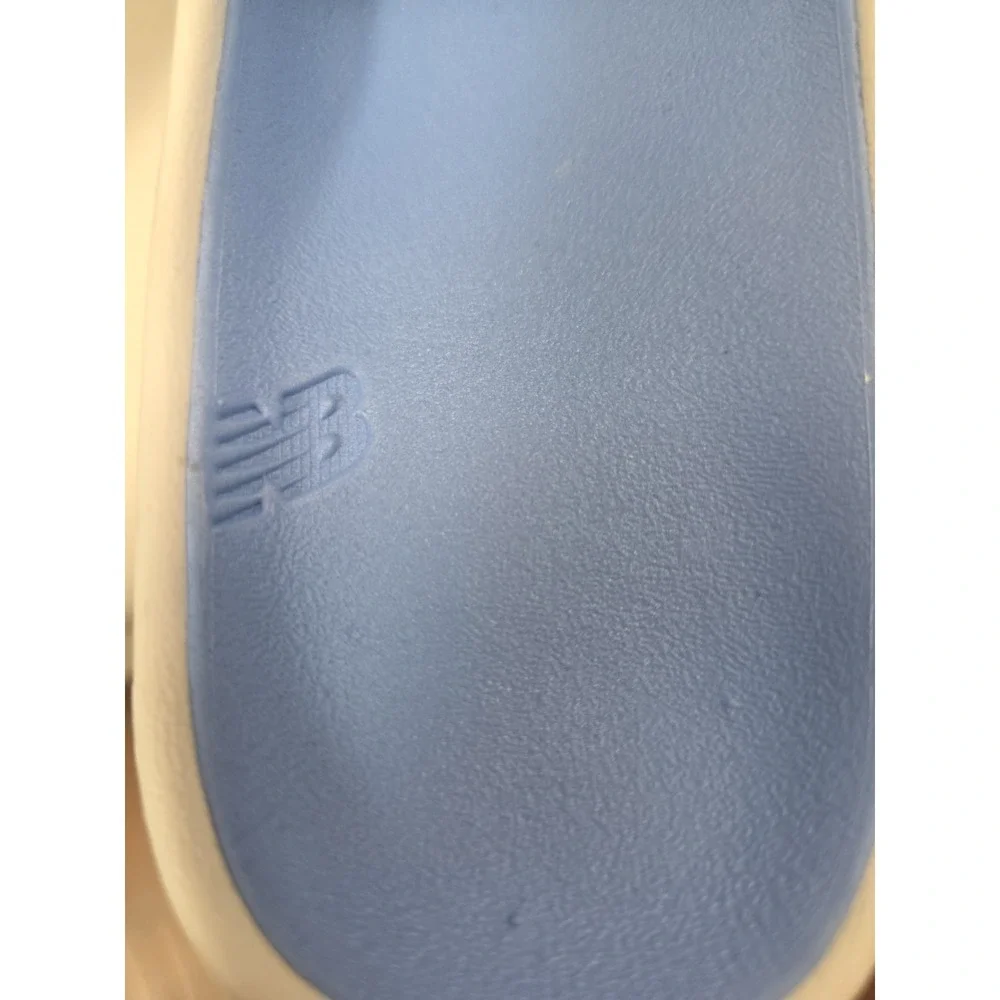 New Balance Kids 200 V1 size 5 slides (fits women 6.5). Brand new NWOT
